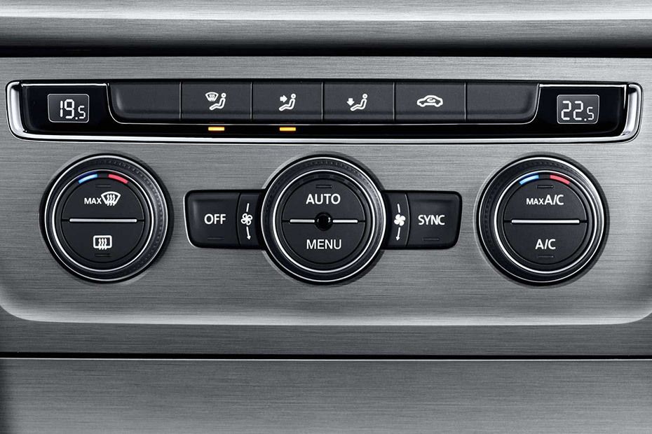 Front AC Controls of Volkswagen Golf Front AC Controls of Volkswagen Golf