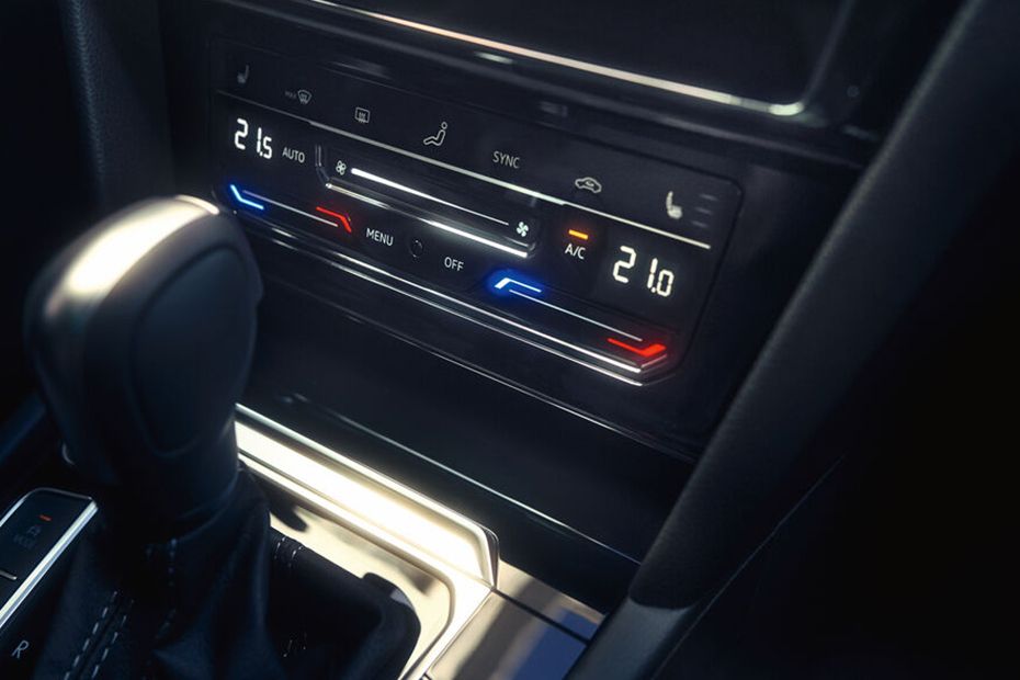 Front AC Controls of Volkswagen Arteon R-Line Front AC Controls of Volkswagen Arteon R-Line