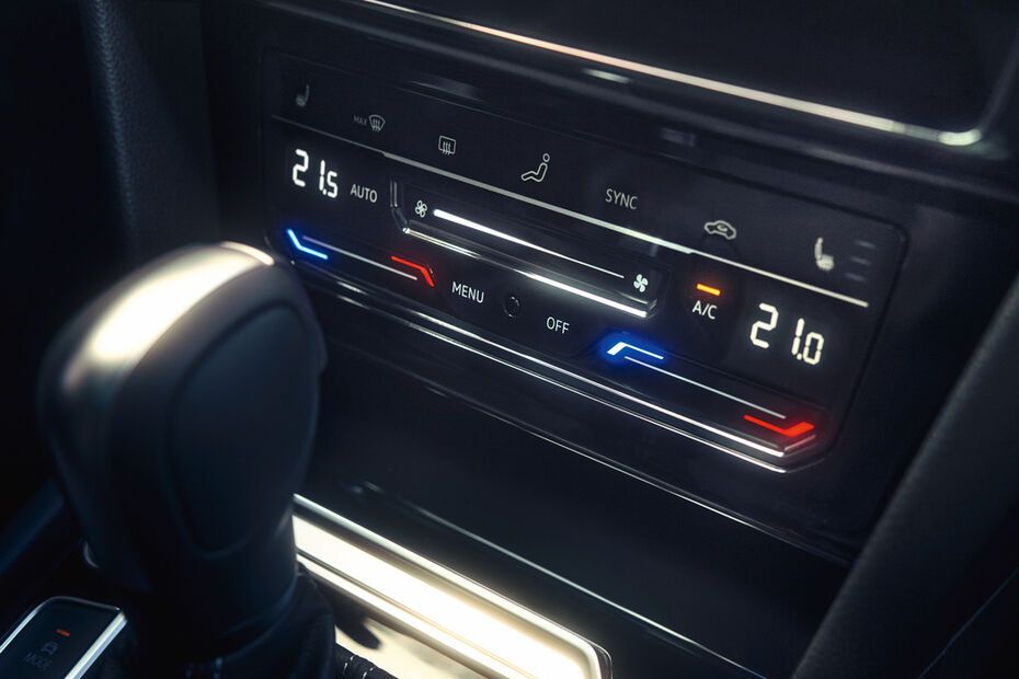 Front AC Controls of Volkswagen Arteon R-Line Front AC Controls of Volkswagen Arteon R-Line