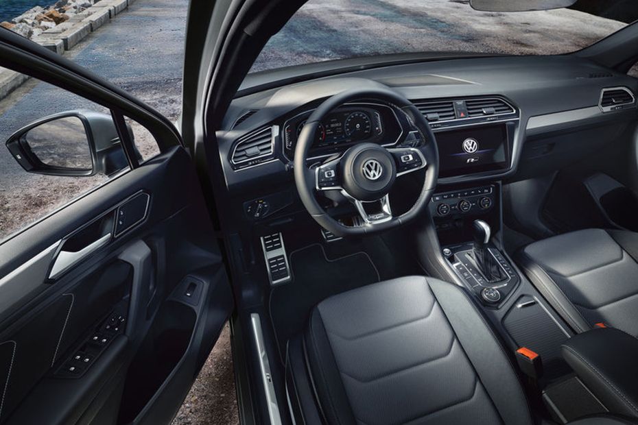 Dashboard View of Tiguan Allspace Highline Dashboard View of Tiguan Allspace Highline