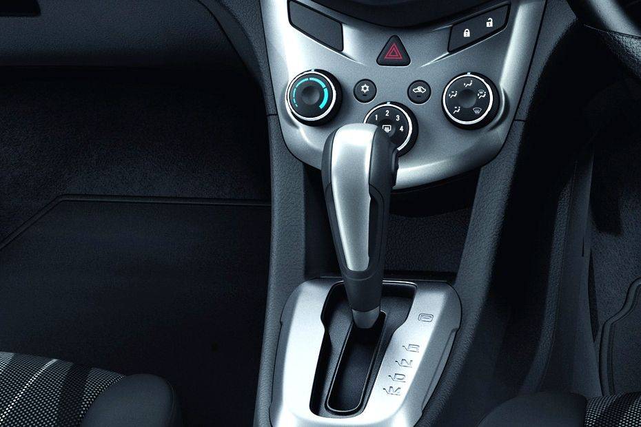 Chevrolet Sonic Sedan Gear Shifter Chevrolet Sonic Sedan Gear Shifter