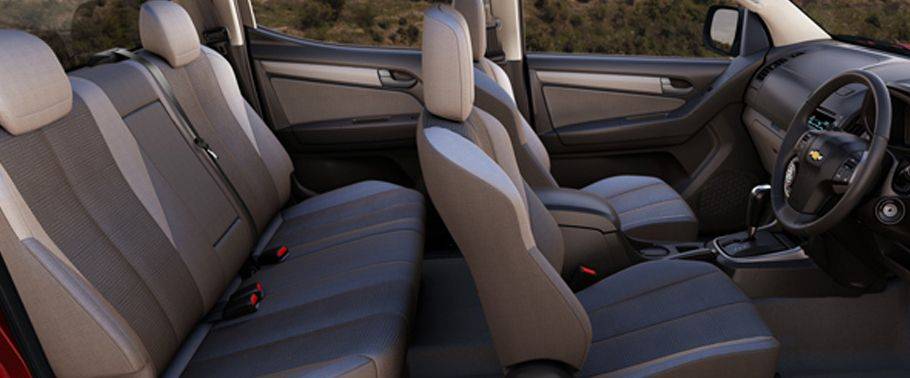 Chevrolet Colorado 2012 Interior, Exterior & Colour Images Malaysia