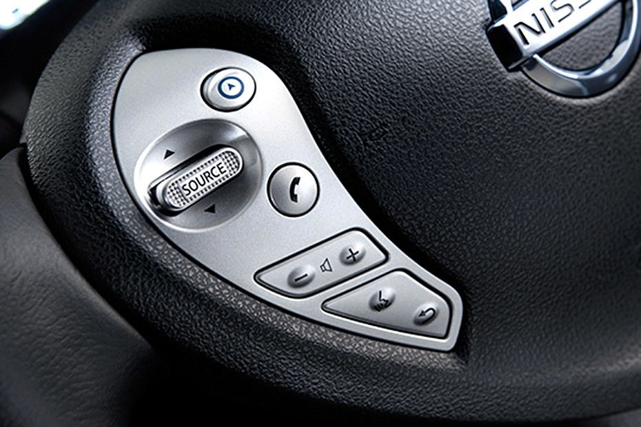 Nissan Leaf (2015-2018) Multi Function Steering