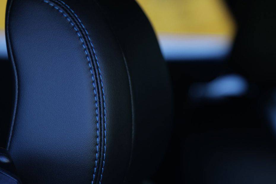 Mustang 2023 Front Seat Headrest Mustang 2023 Front Seat Headrest
