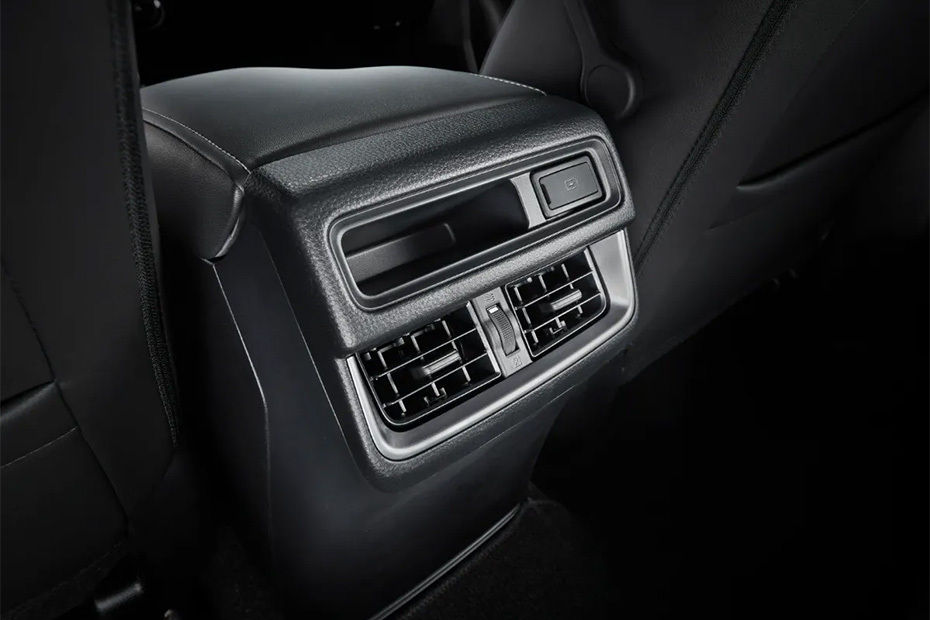 D-Max Rear AC Controls