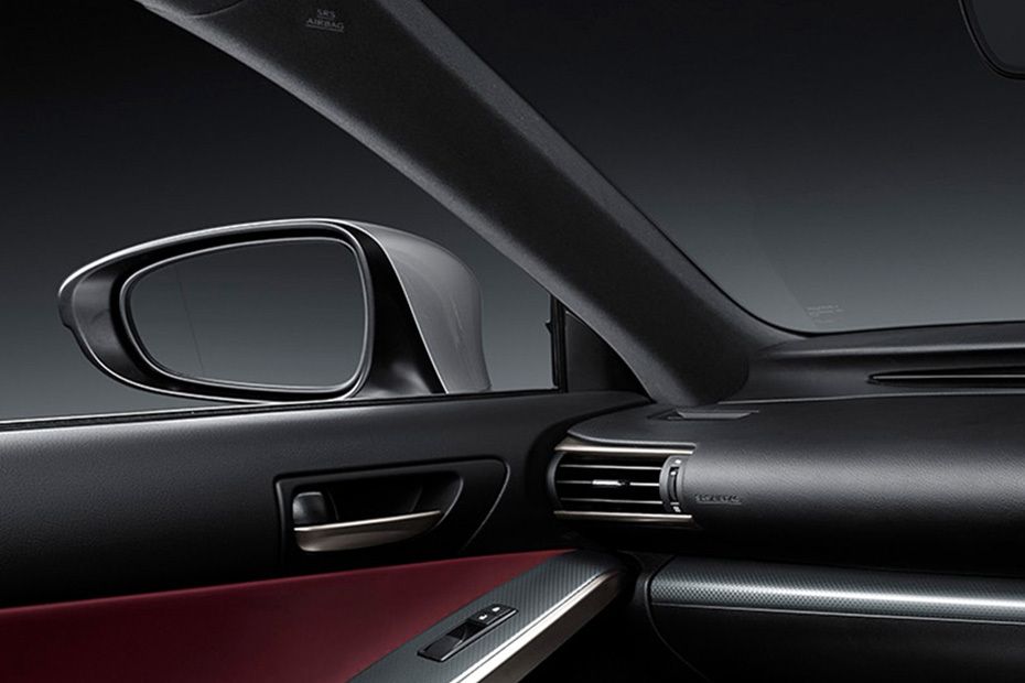 Lexus IS Passengers View