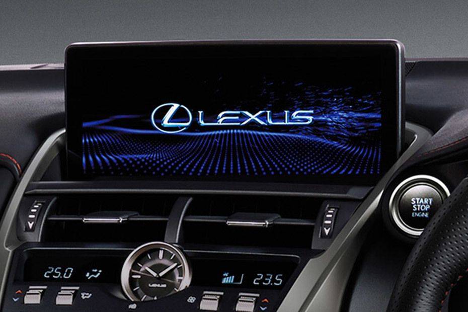 Дисплей лексус. Apple CARPLAY В Lexus NX 300. Lexus nx300 дисплей. Шторки Lexus NX автоматические. Магнитола с большим дисплеем Лексус РХ 200т 2017г.