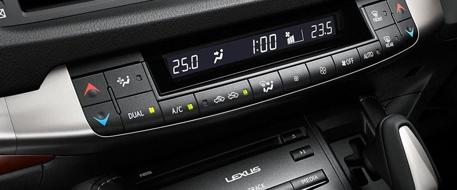 Front AC Controls of Lexus CT