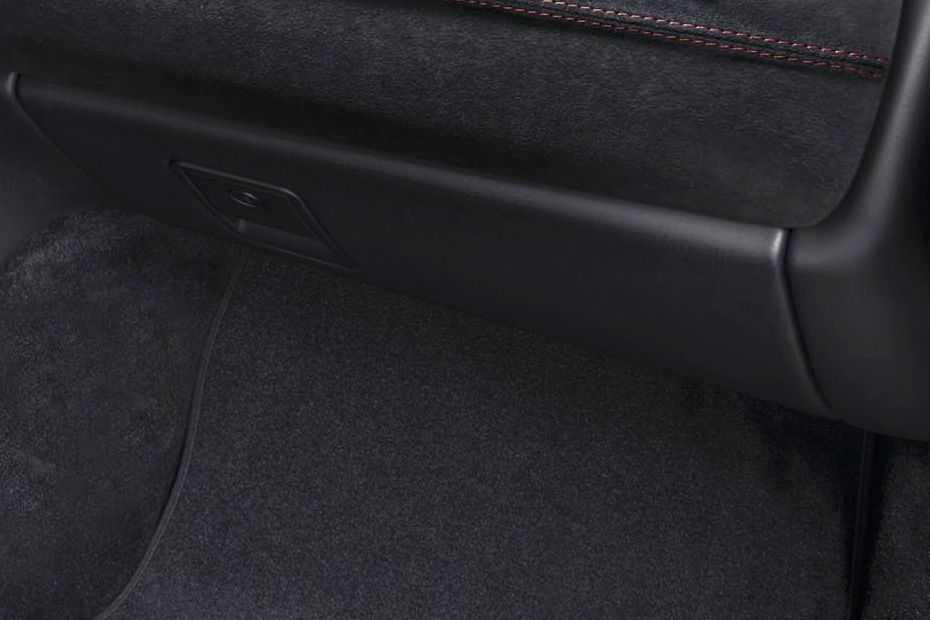 Maserati GranTurismo Glove Box Maserati GranTurismo Glove Box