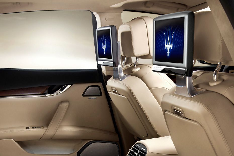 Rear Seat Entertainment of Maserati Quattroporte Rear Seat Entertainment of Maserati Quattroporte