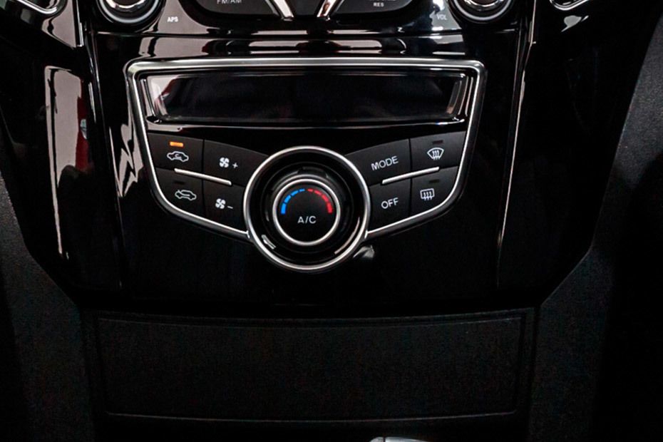 Front AC Controls of Haval H1 Front AC Controls of Haval H1