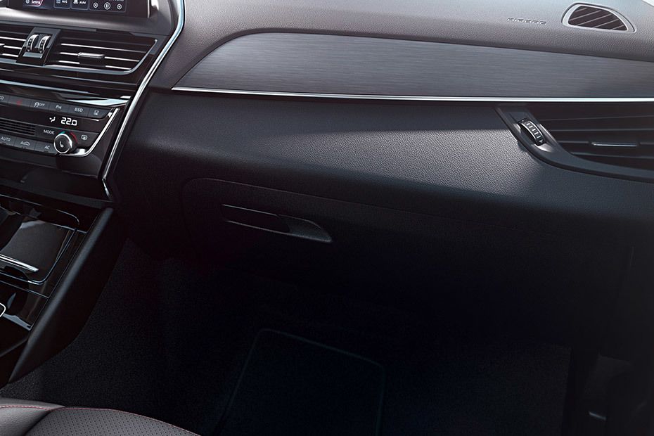 Borgward BX5 Glove Box Borgward BX5 Glove Box