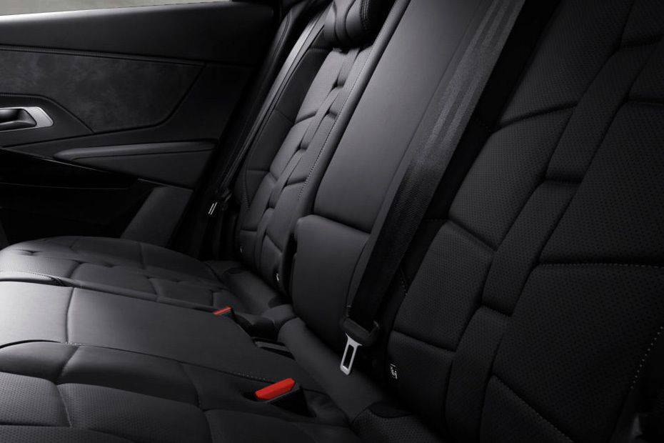 7 Crossback Seat Belt 7 Crossback Seat Belt