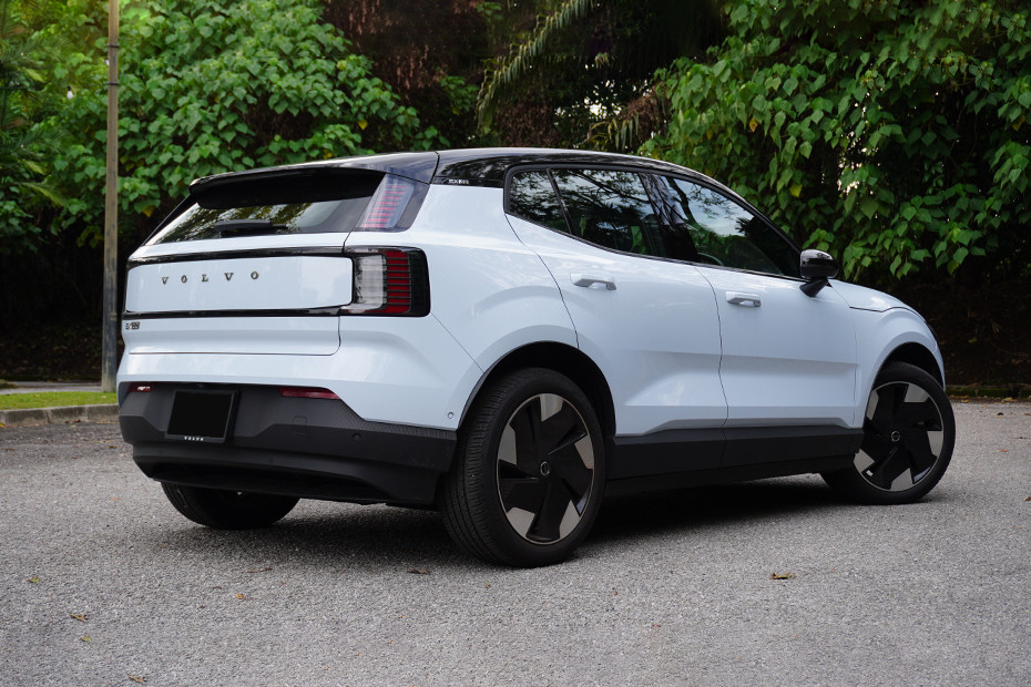 Volvo EX30 Rear Cross Side View