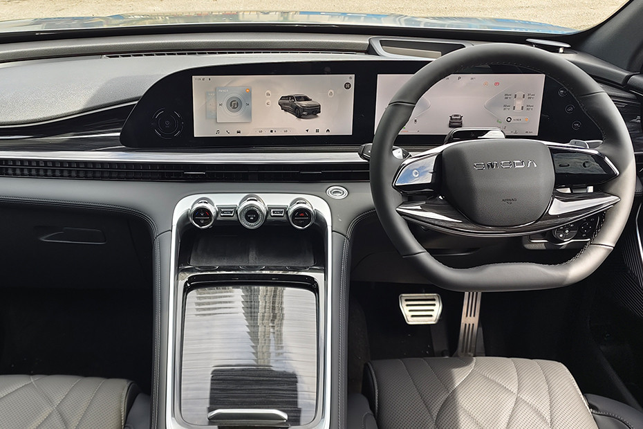 JAECOO Omoda C9 Dashboard View