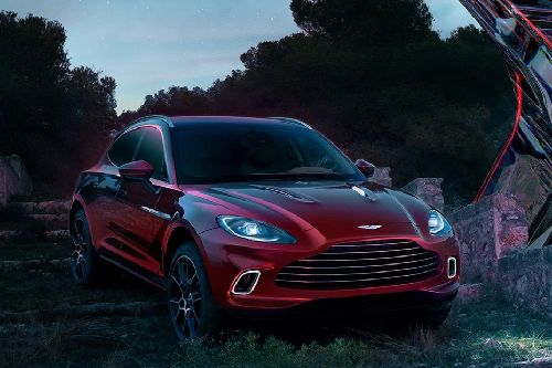 Aston Martin DBX Front Cross Side View