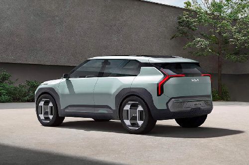 Rear Cross Side View of Kia EV3