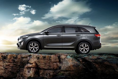 Sorento (2015-2018) Side view