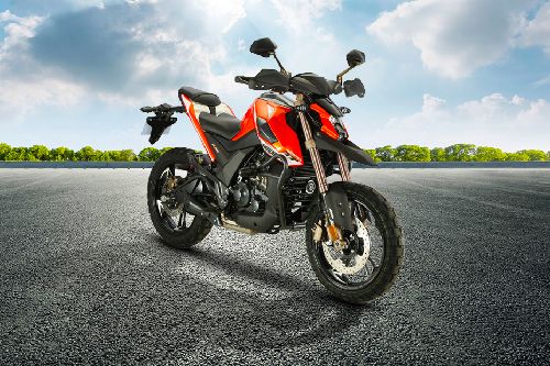 Zontes ZT155U1 Slant Rear View Full Image