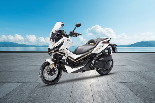 Zontes 368G Slant Front View Full Image