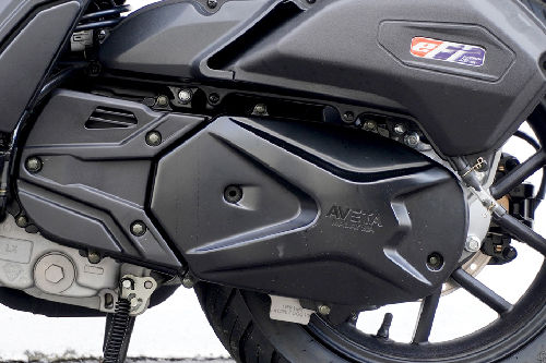 Aveta Viper 180 Engine View