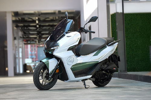 Aveta Viper 180 Slant Front View Full Image