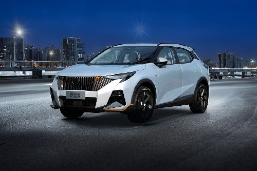 GAC GS3 Emzoom Front Side View