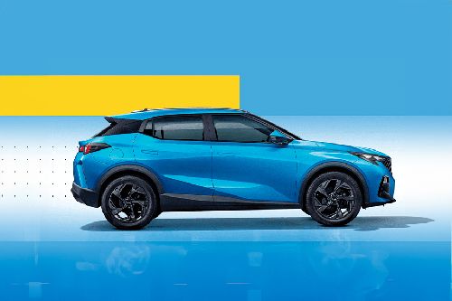 GS3 Emzoom Medium Angle Front View