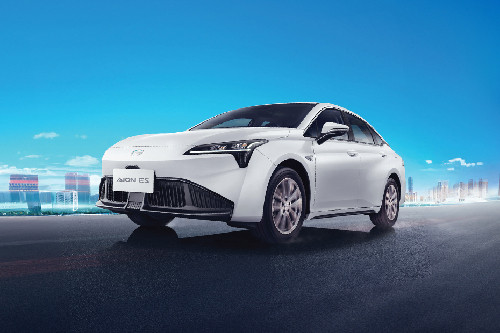 Aion ES Front deep low Angle View