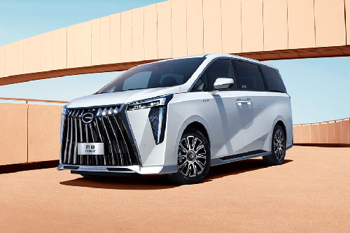 GAC M8 PHEV