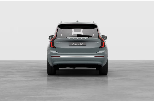 Full Rear View of Volvo XC90