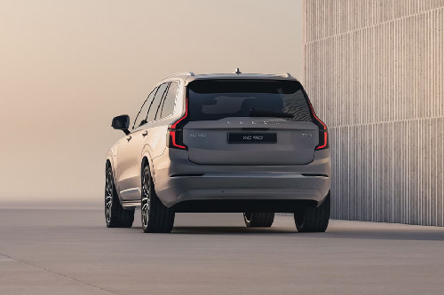 Rear Medium View of Volvo XC90