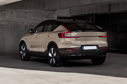 Rear Cross Side View of Volvo EC40