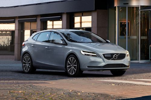 Volvo V40 Front Medium View