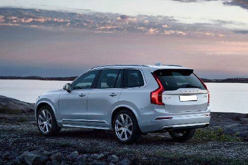 Rear Medium View of Volvo XC90