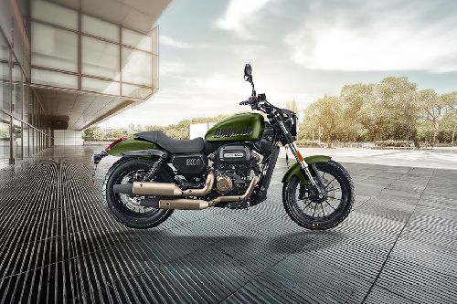 QJ Motor SRV250 Right Side Viewfull Image