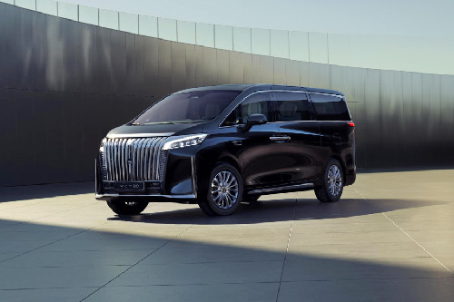 Wey 80 Front angle low view