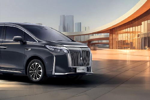 Wey G9 Front angle low view