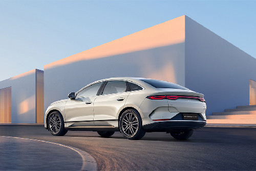 Rear Cross Side View of BYD Seal 6