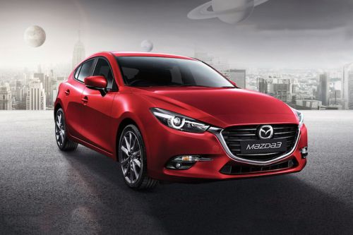 Mazda 3 Hatchback (2017-2018) Front Medium View