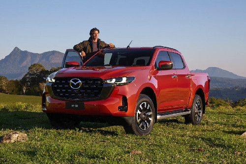 Mazda BT-50 Front Side View