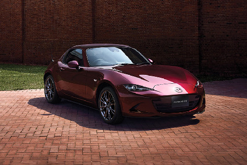 MX-5 RF Front angle low view