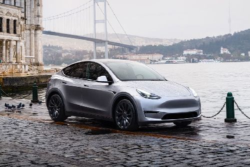 Tesla Model Y Performance AWD 2024 Malaysia