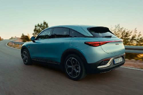 Rear Cross Side View of Smart #3