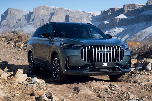 JAECOO J8 Front Medium View