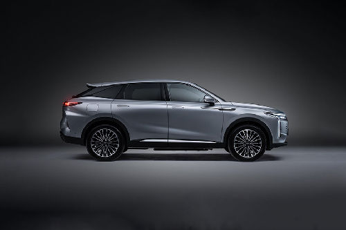 Omoda C9 PHEV Side view