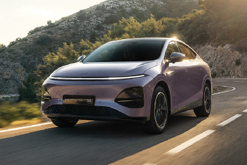 G6 Front deep low Angle View