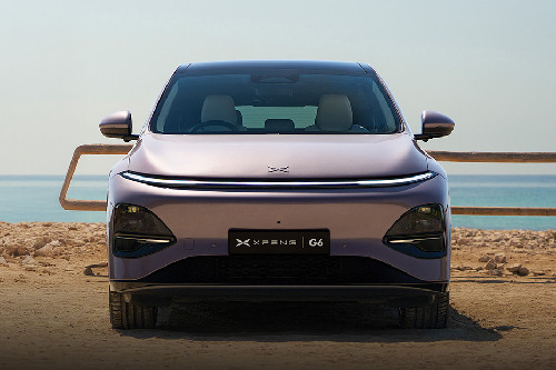 Full Front View of G6