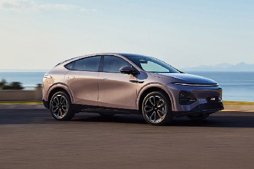 XPENG G6 Front Cross Side View