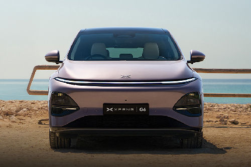 Full Front View of G6